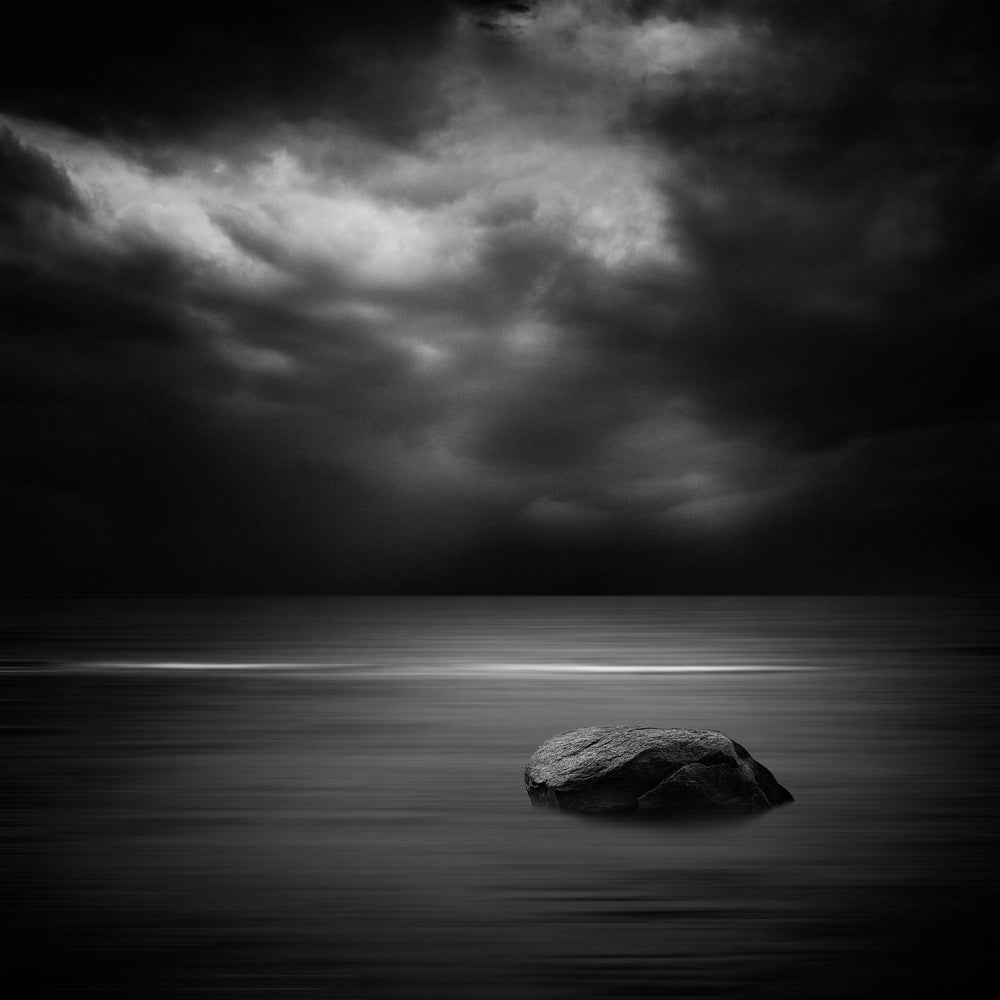 photo-wallpaper-sea-stone-and-storm