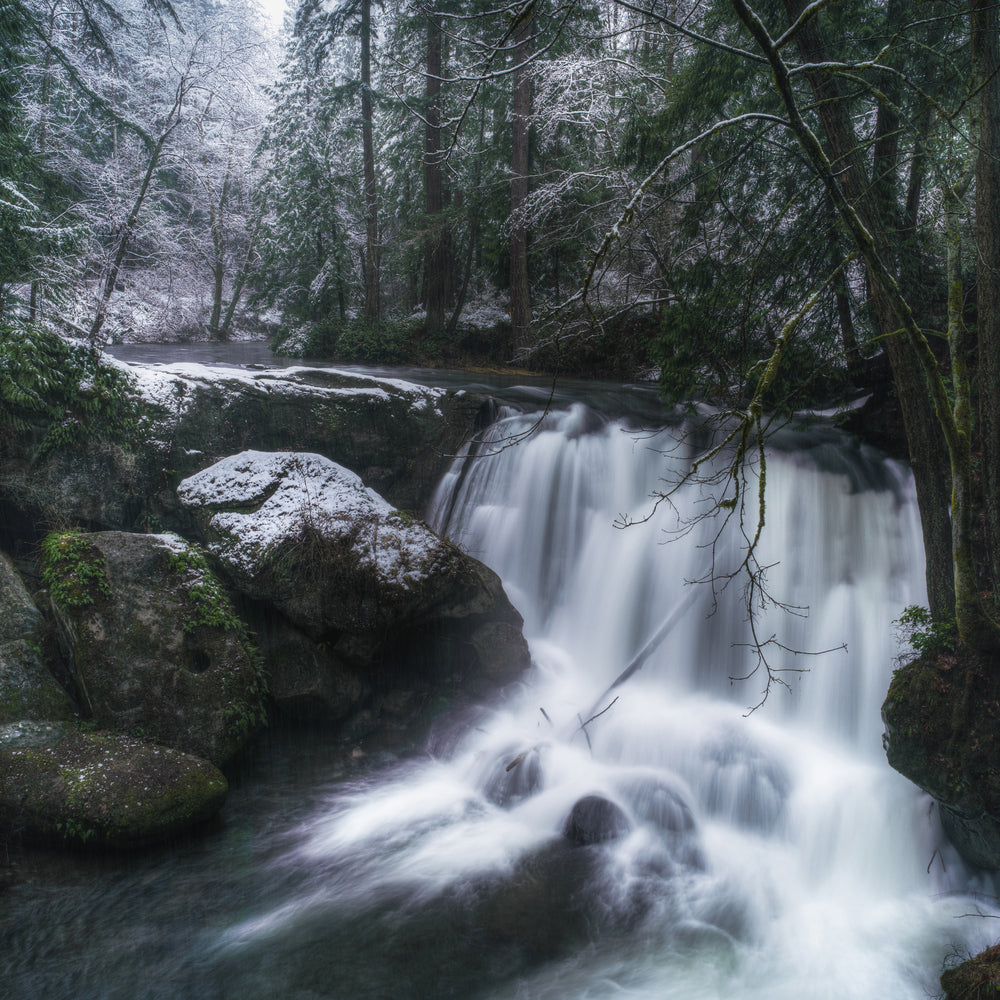 photo-wallpaper-first-snow-at-the-falls