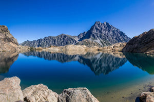 photo-wallpaper-calming-mountain-lake