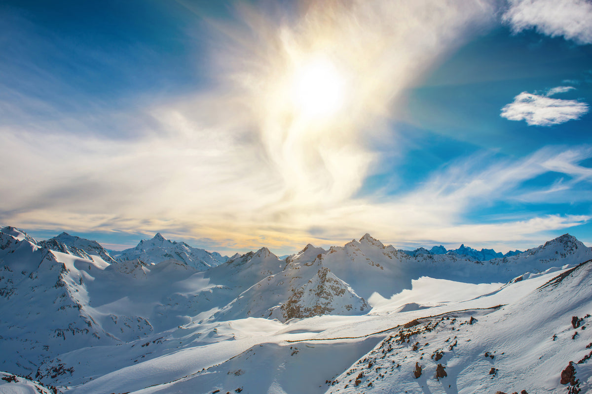 photo-wallpaper-over-the-snowy-peaks