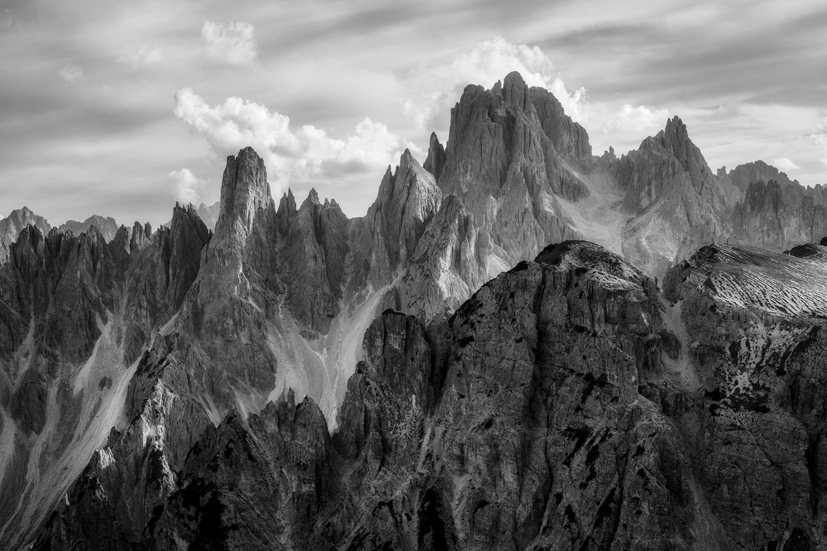 photo-wallpaper-the-peaks-x