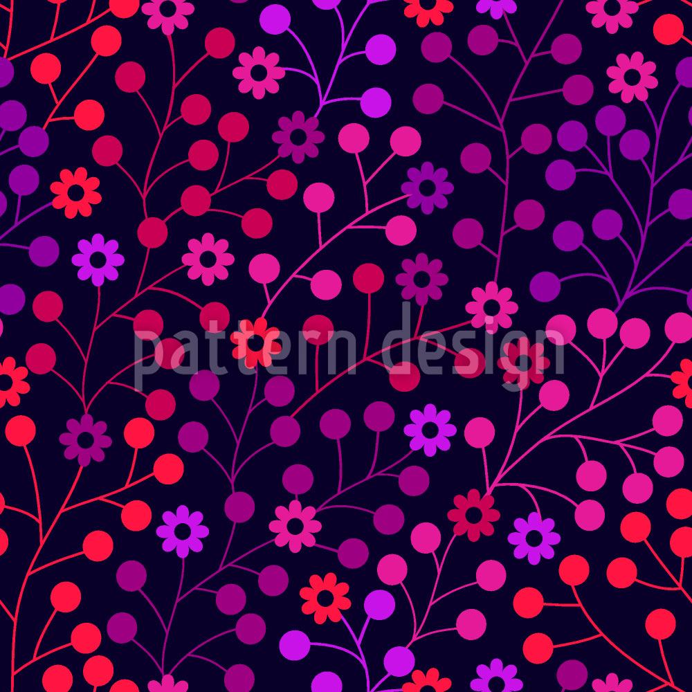 patterned-wallpaper-at-night-in-the-berry-wood