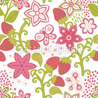 patterned-wallpaper-strawberry-paradise