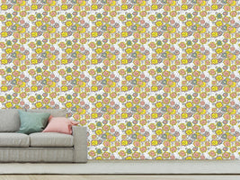 patterned-wallpaper-expressive-flowers