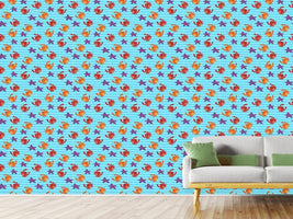 patterned-wallpaper-swimming-with-crabs