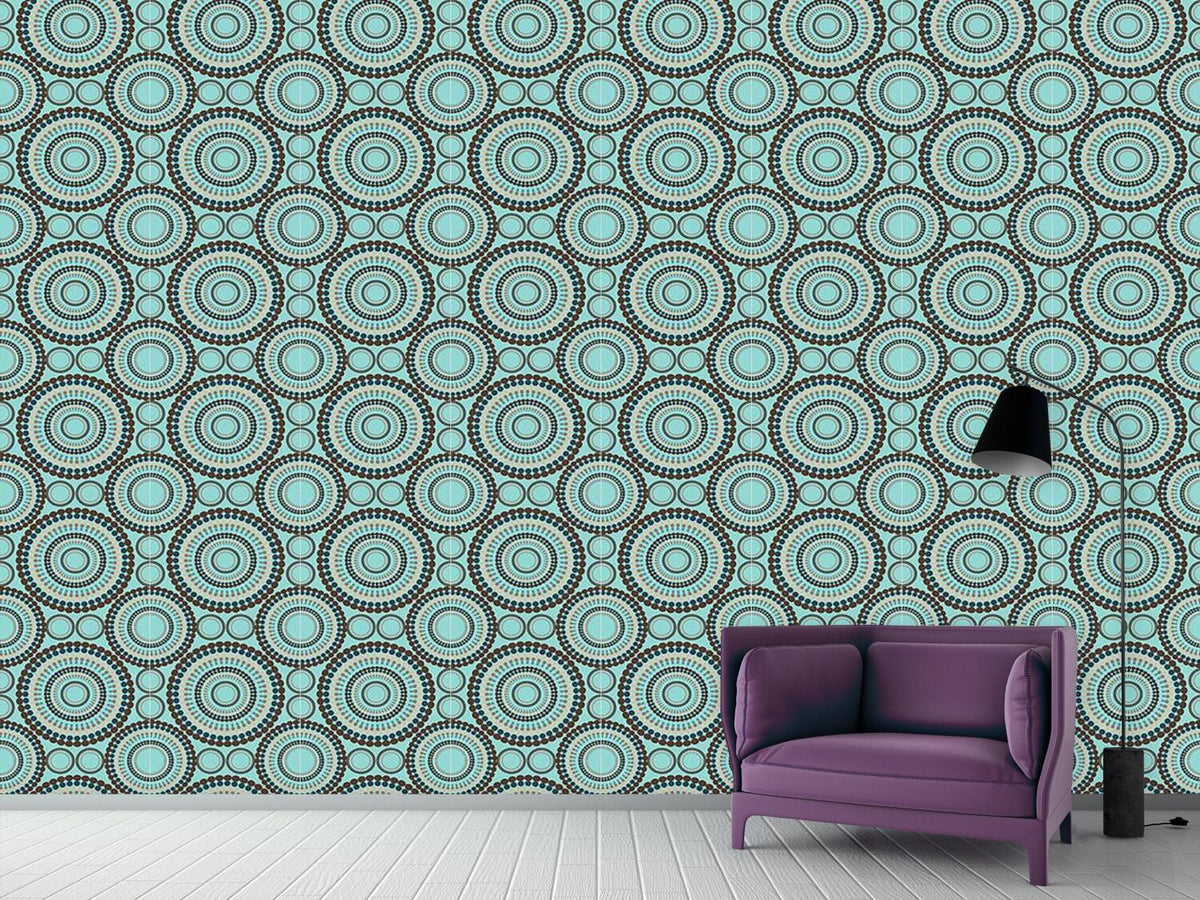 patterned-wallpaper-rotating-dots