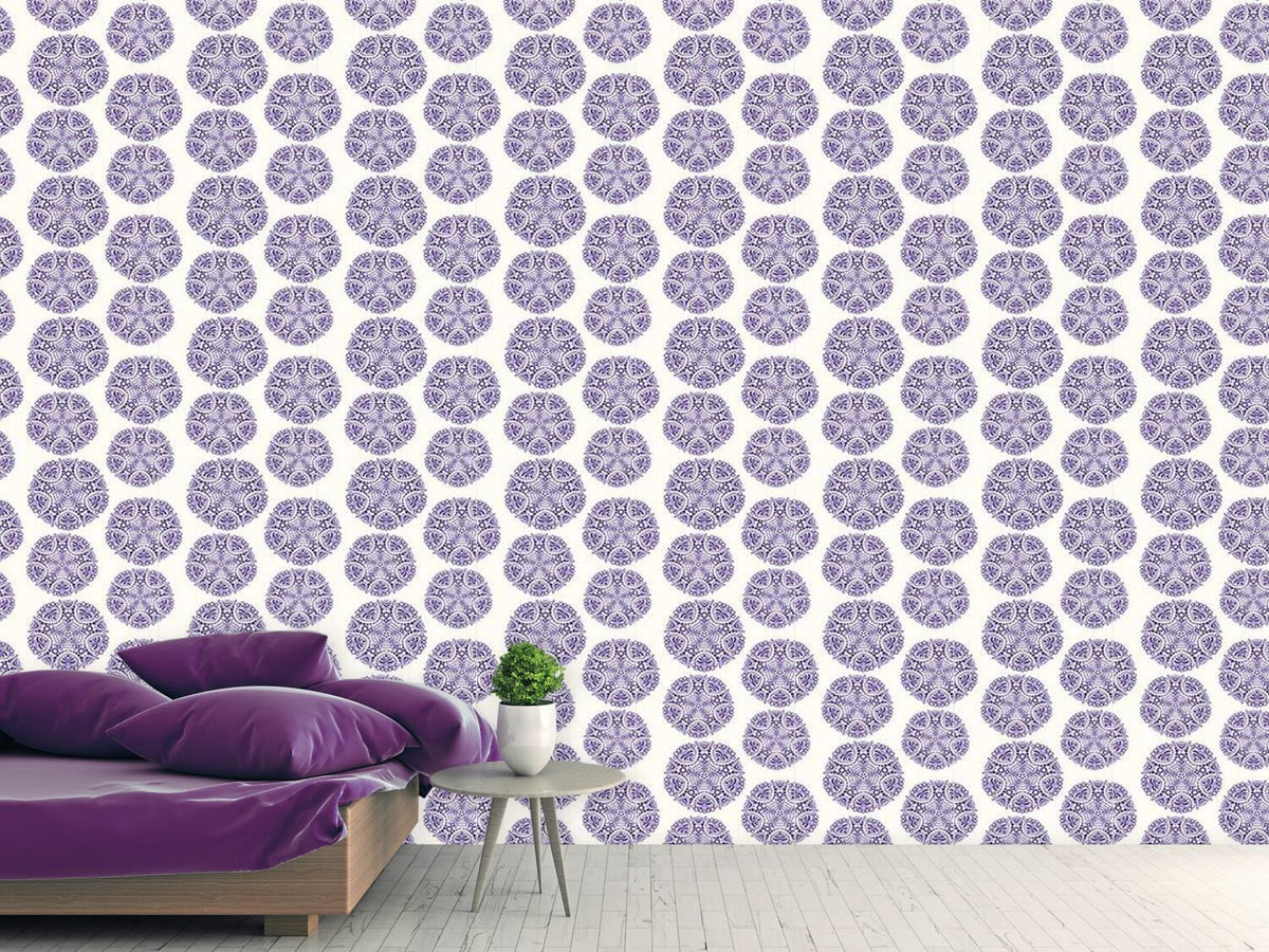 patterned-wallpaper-festive-glow