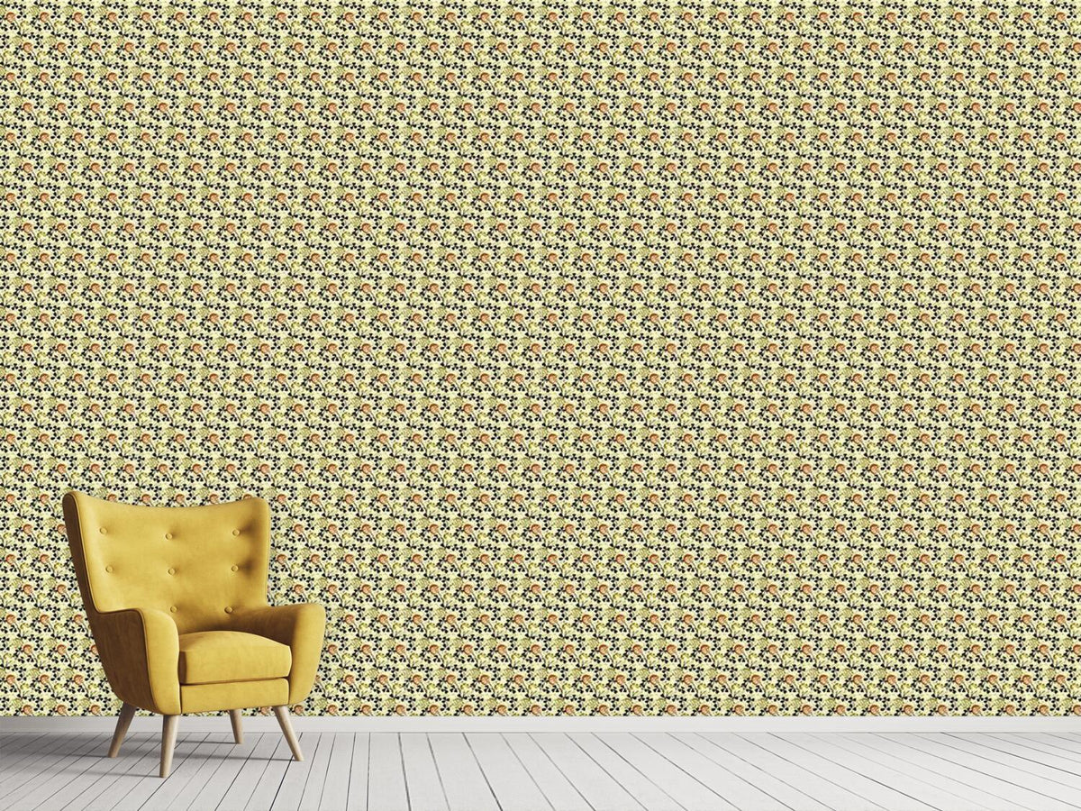 patterned-wallpaper-blooming-clover