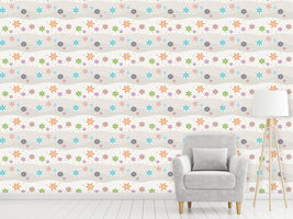 patterned-wallpaper-wind-wheels-on-vacation