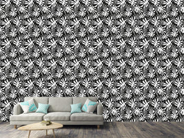 patterned-wallpaper-leaves-crisscross