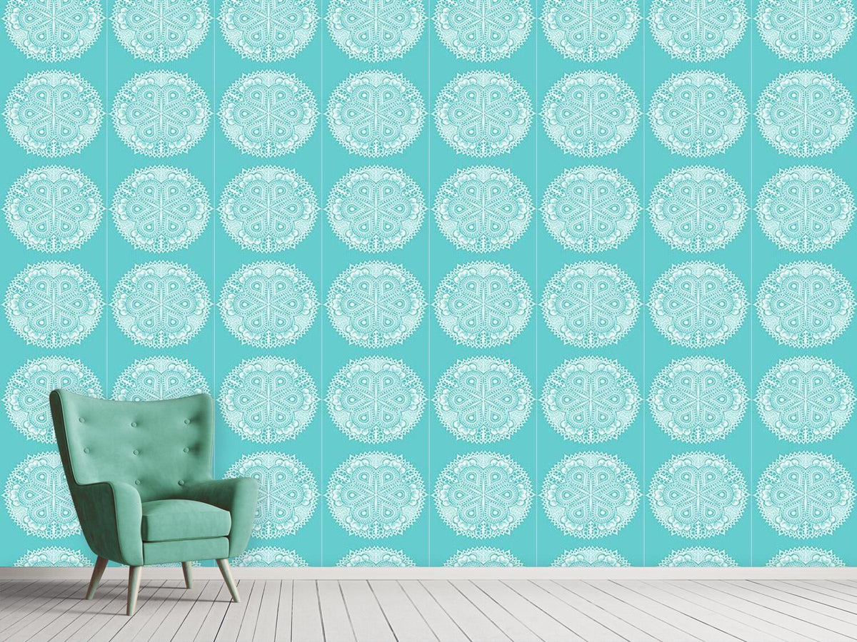 patterned-wallpaper-lace-in-winter