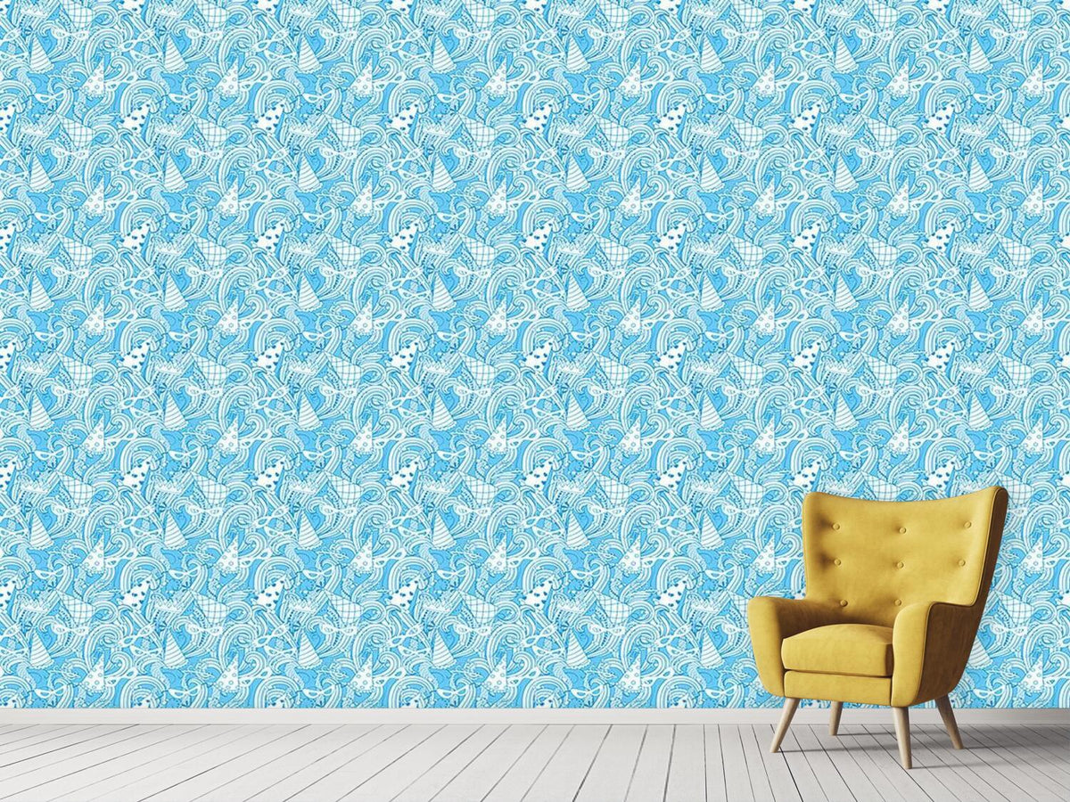 patterned-wallpaper-masquerade-ball