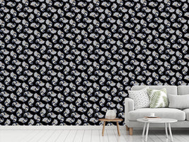 patterned-wallpaper-dark-paisley